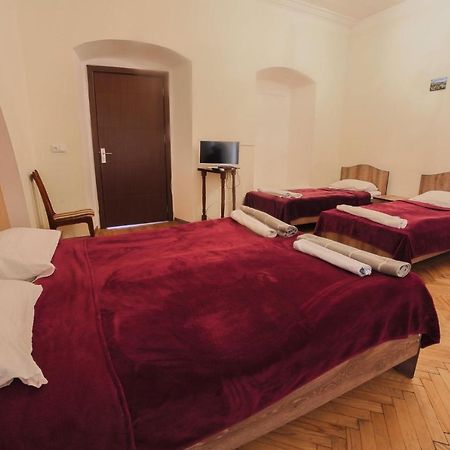 Gh Sanapiro Hotel Telavi Bagian luar foto