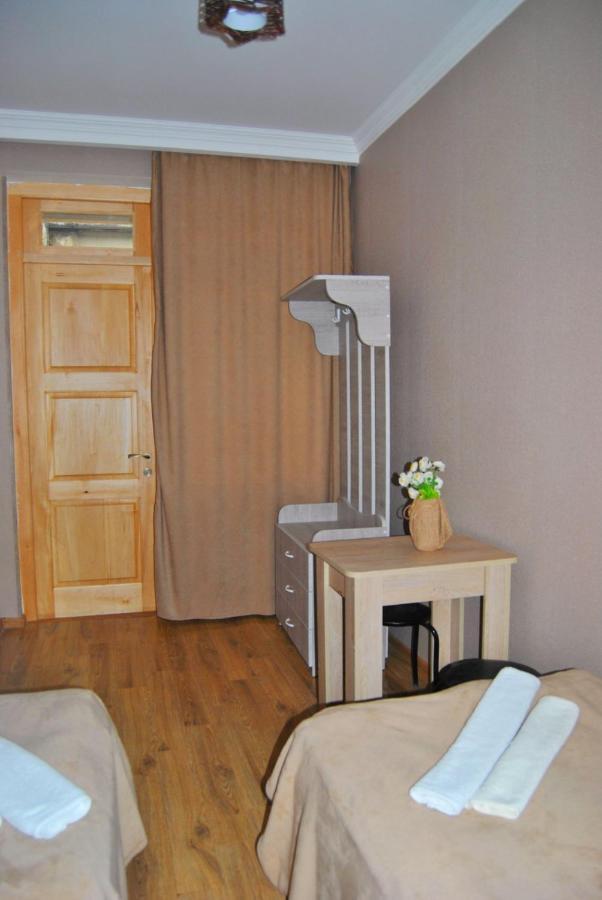 Gh Sanapiro Hotel Telavi Bagian luar foto