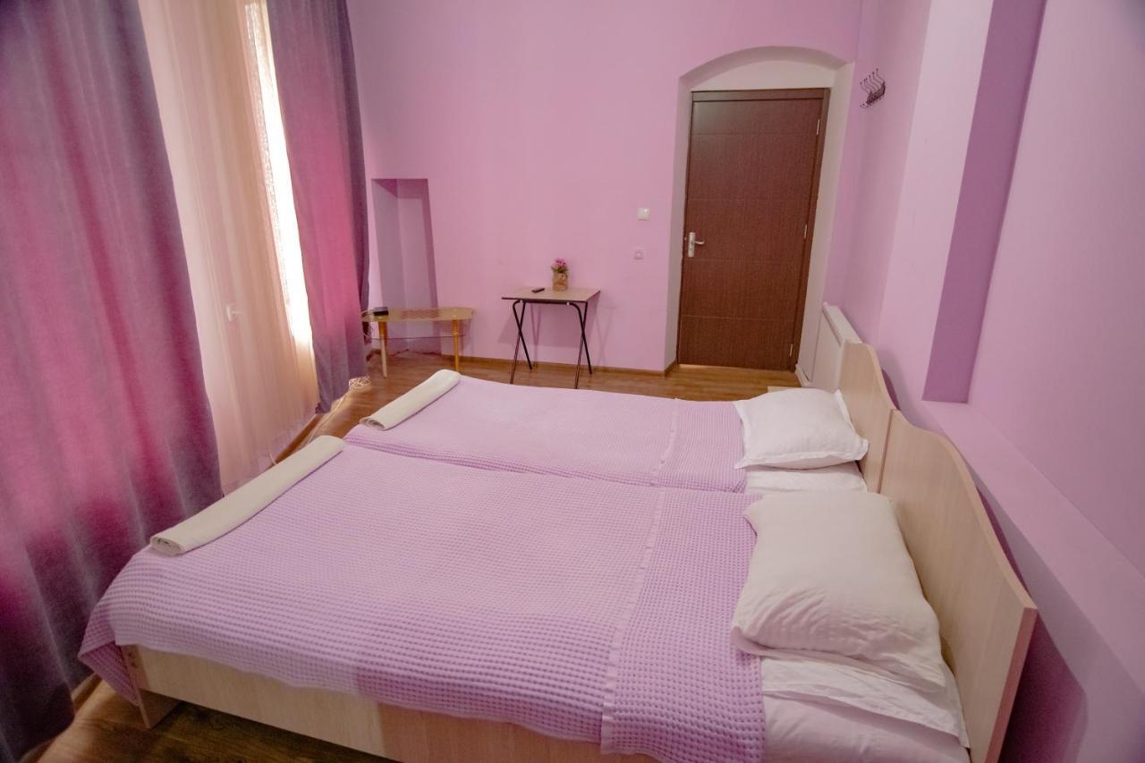 Gh Sanapiro Hotel Telavi Bagian luar foto